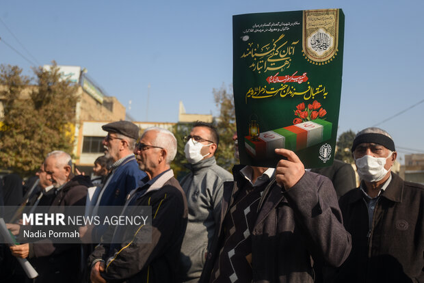 تشییع پیکر مطهر ۱۰ شهید گمنام در کرج