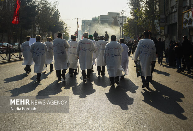 تشییع پیکر مطهر ۱۰ شهید گمنام در کرج