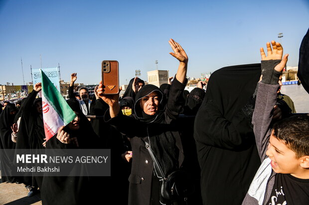 تشییع 7 شهید گمنام در شهر مقدس قم