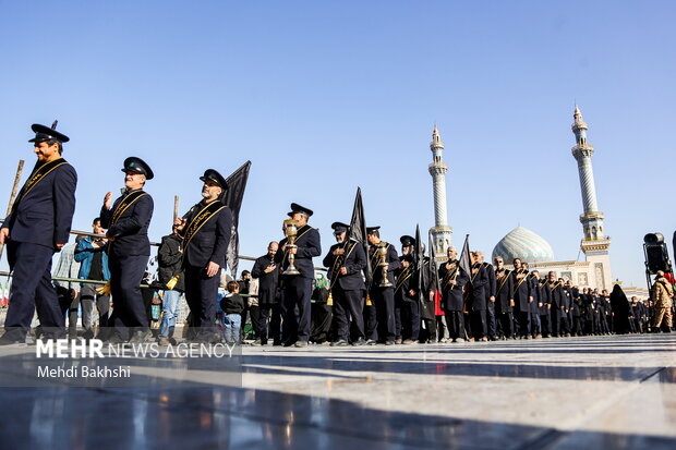 تشییع 7 شهید گمنام در شهر مقدس قم