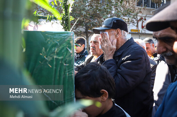 آیین تشییع ۲ شهید گمنام در شهر زنجان