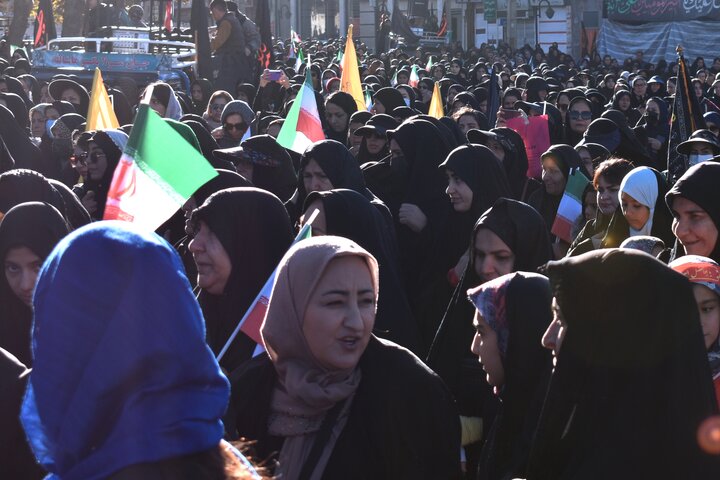 تشییع شهدای خوش‌نام بر دستان عزاداران فاطمی در یاسوج