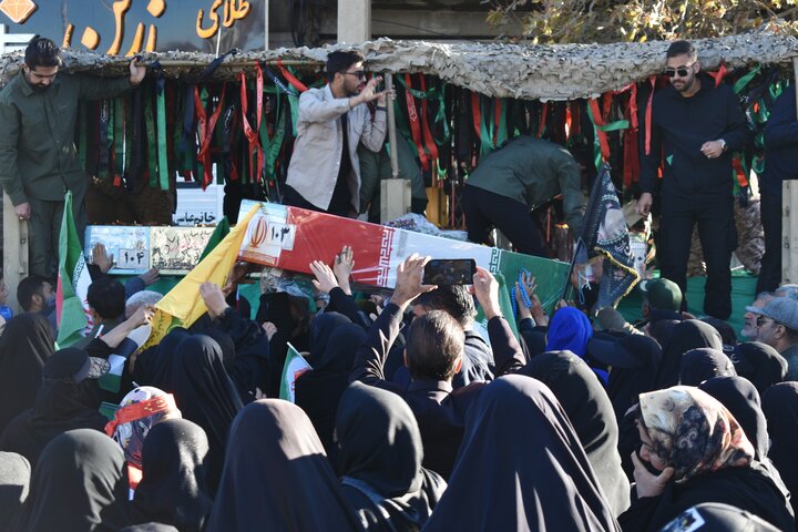 تشییع شهدای خوش‌نام بر دستان عزاداران فاطمی در یاسوج