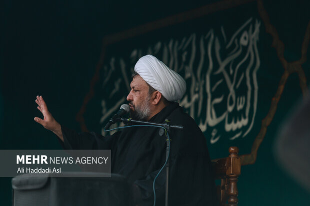 مراسم عزاداری شهادت حضرت زهرا (س) در میدان جهاد