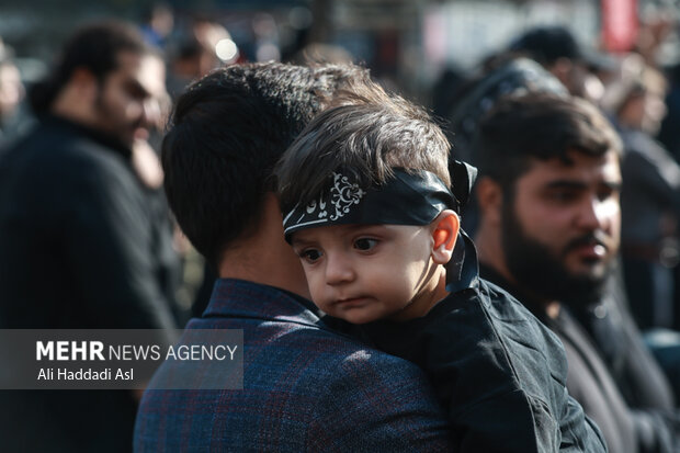 مراسم عزاداری شهادت حضرت زهرا (س) در میدان جهاد