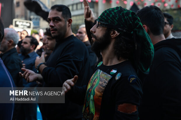 مراسم عزاداری شهادت حضرت زهرا (س) در میدان جهاد