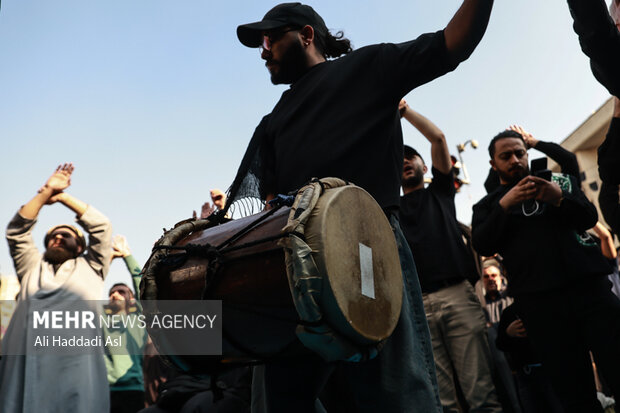 مراسم عزاداری شهادت حضرت زهرا (س) در میدان جهاد