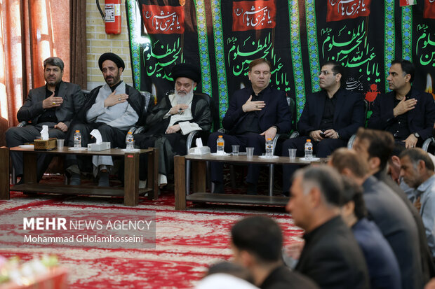 مراسم عزاداری روز شهادت حضرت زهرا (س) با حضور آیت الله حسینی بوشهری نماینده مردم بوشهر در مجلس خبرگان رهبری