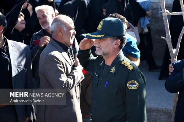 خاکسپاری پیکر پاک شهید گمنام در بیرجند