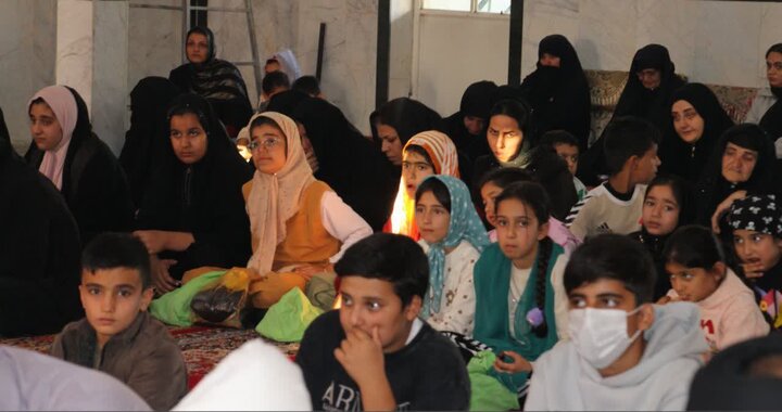 برگزاری مراسم سوگواری حضرت فاطمه زهرا (س) در روستای خانمآباد کامیاران برگزاری مراسم سوگواری حضرت فاطمه زهرا (س) در روستای خانمآباد کامیاران