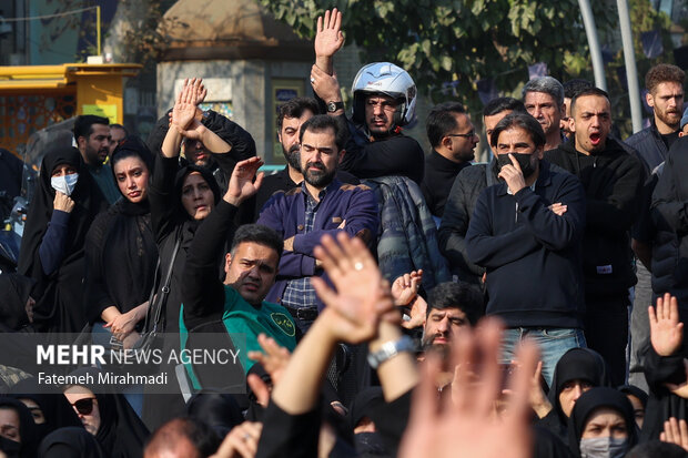 مراسم عزاداری شهادت حضرت زهرا (س) در میدان نبوت