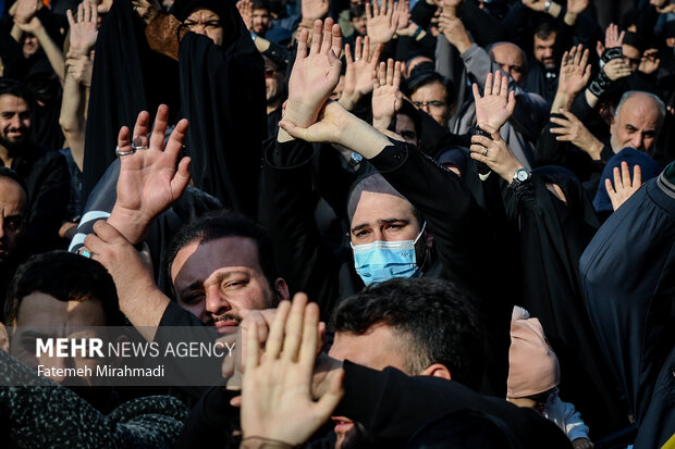 مراسم عزاداری شهادت حضرت زهرا (س) در میدان نبوت