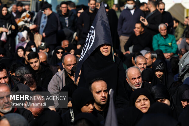 مراسم عزاداری شهادت حضرت زهرا (س) در میدان نبوت