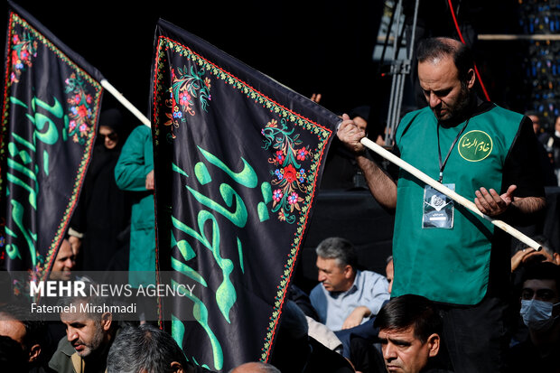 مراسم عزاداری شهادت حضرت زهرا (س) در میدان نبوت