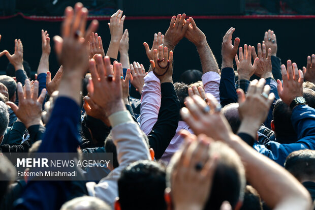 مراسم عزاداری شهادت حضرت زهرا (س) در میدان نبوت