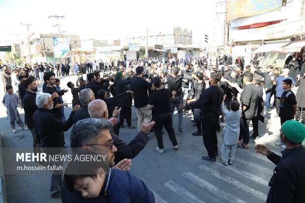 مراسم عزاداری ظهر شهادت حضرت فاطمه(س) در ایرانشهر