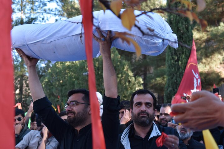 تدفین شهید خوشنام در دانشگاه فرهنگیان یاسوج