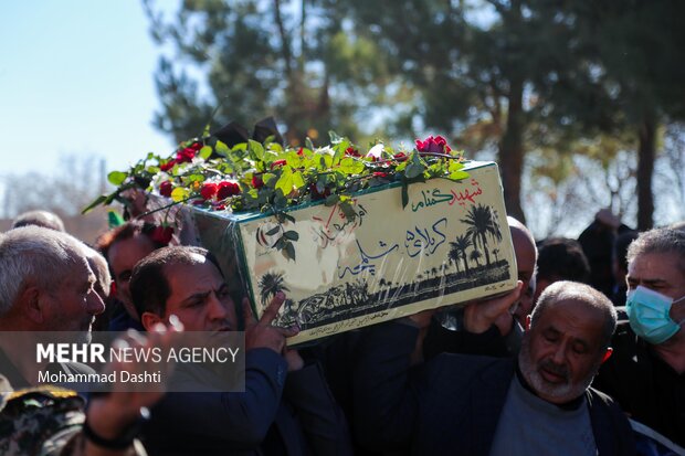 تشییع پیکر شهید گمنام در روستای آق قاسملوی مشگین شهر
