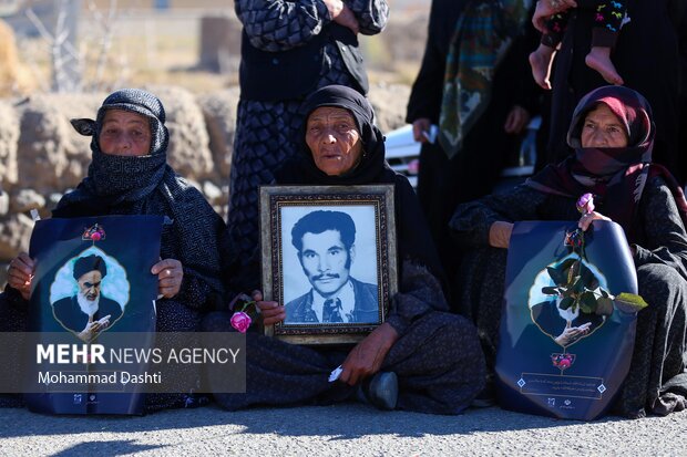 تشییع پیکر شهید گمنام در روستای آق قاسملوی مشگین شهر