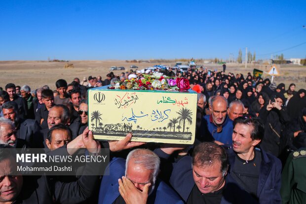 تشییع پیکر شهید گمنام در روستای آق قاسملوی مشگین شهر