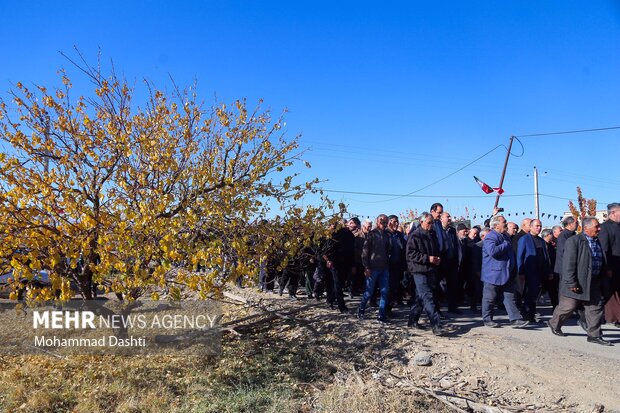 تشییع پیکر شهید گمنام در روستای آق قاسملوی مشگین شهر