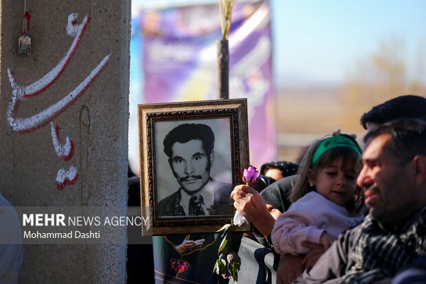 تشییع پیکر شهید گمنام در روستای آق قاسملوی مشگین شهر