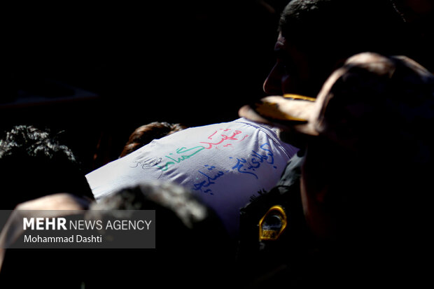 تشییع پیکر شهید گمنام در روستای آق قاسملوی مشگین شهر