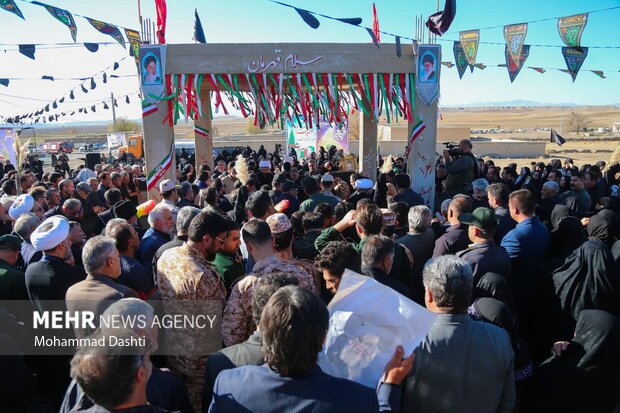 تشییع پیکر شهید گمنام در روستای آق قاسملوی مشگین شهر