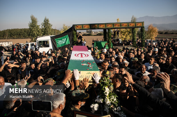 تدفین شهید گمنام در روستای آهنگر محله گرگان