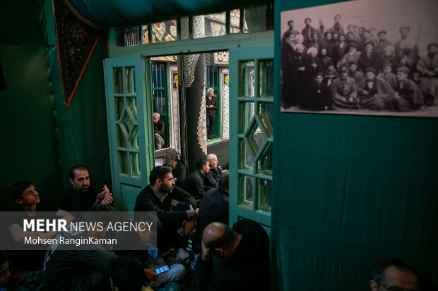 مراسم عزاداری روز شهادت حضرت زهرا (س) در حسینیه سادات اخوی