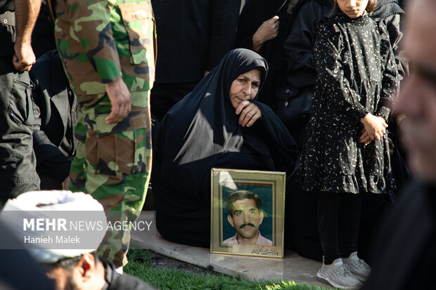 تدفین شهید گمنام در روستای آهنگر محله گرگان