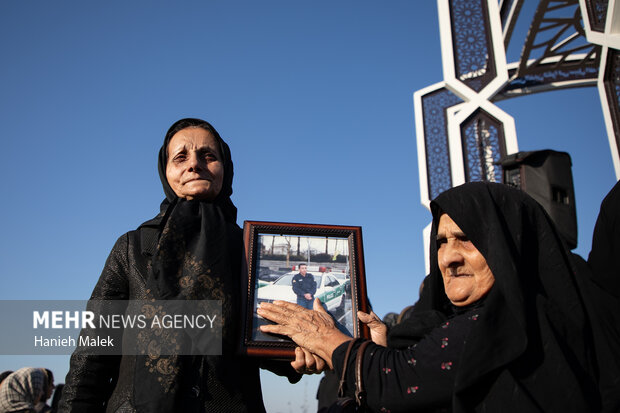 تدفین شهید گمنام در روستای آهنگر محله گرگان