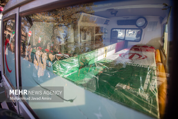 تشییع پیکر شهدای گمنام دفاع مقدس در قزوین