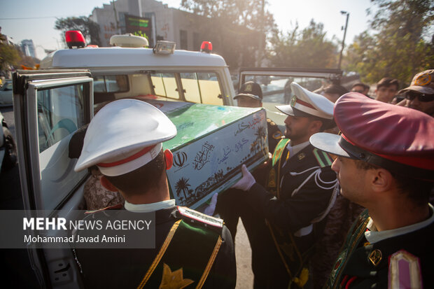 تشییع پیکر شهدای گمنام دفاع مقدس در قزوین