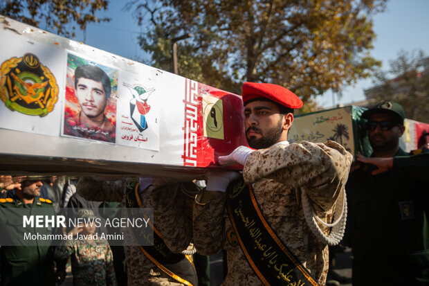 تشییع پیکر شهدای گمنام دفاع مقدس در قزوین