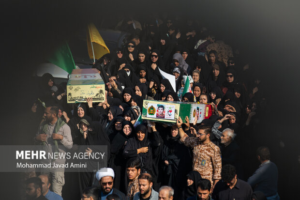 تشییع پیکر شهدای گمنام دفاع مقدس در قزوین