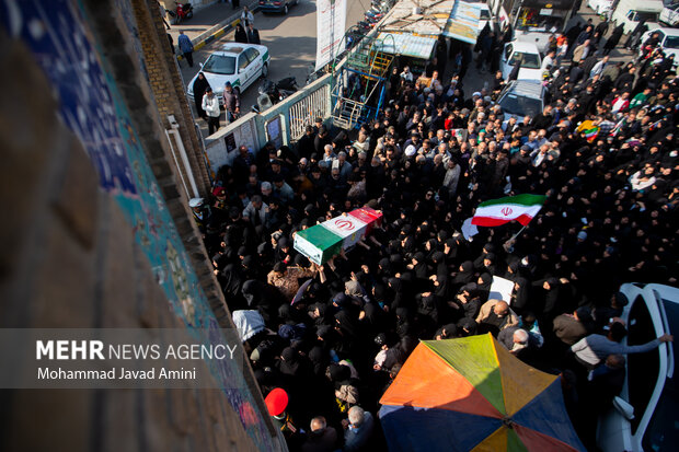 تشییع پیکر شهدای گمنام دفاع مقدس در قزوین