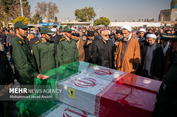 تشییع پیکر شهدای گمنام دفاع مقدس در قزوین