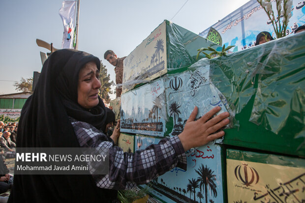 تشییع پیکر شهدای گمنام دفاع مقدس در قزوین