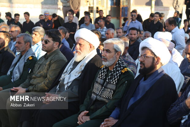 تشییع و تدفین شهید گمنام در میناب