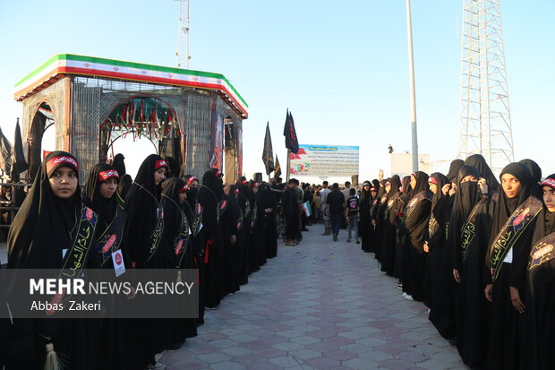 تشییع و تدفین شهید گمنام در میناب