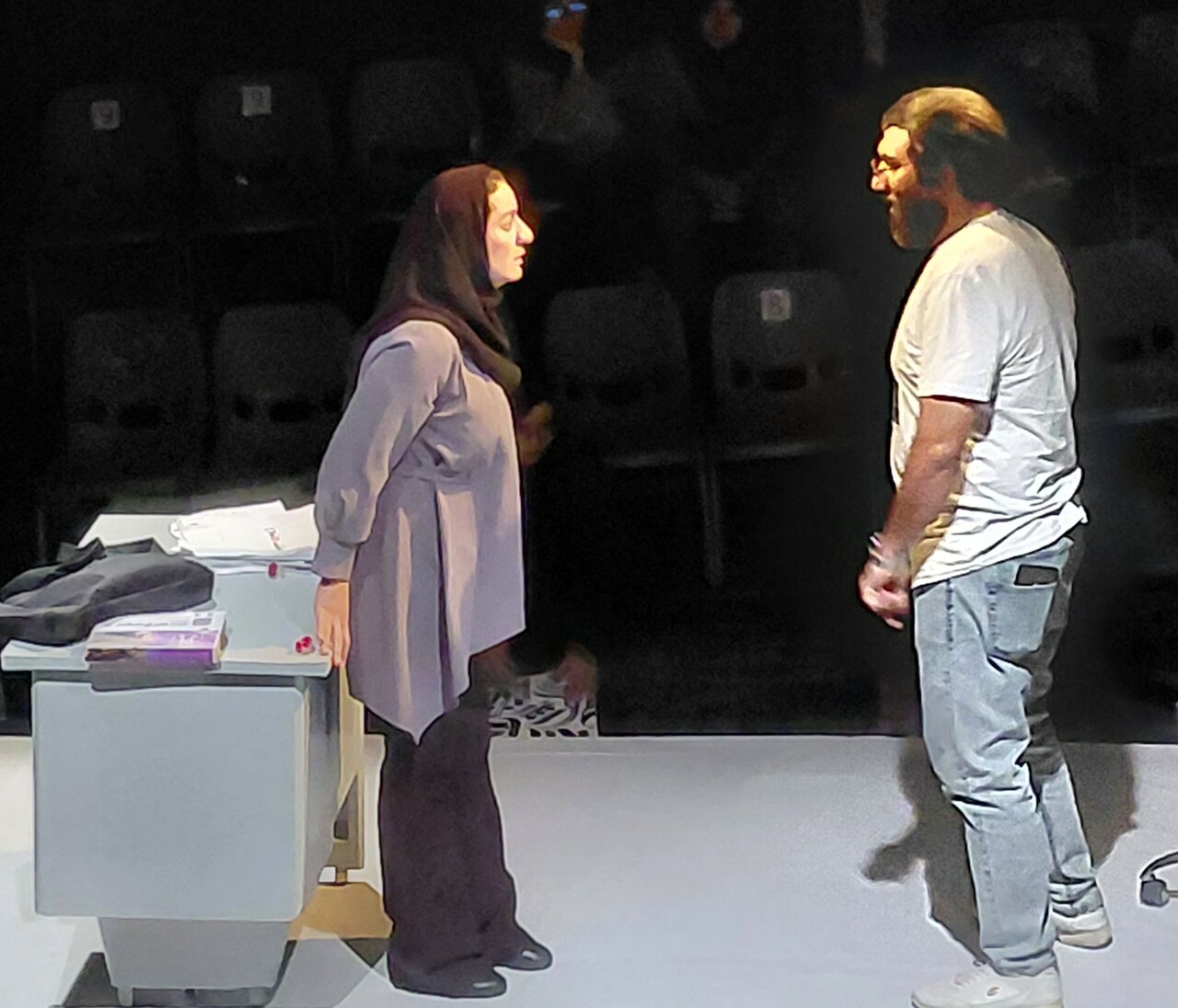 «دراماتورژ»؛ بازنمایی دغدغه‌های هنری و نقد صادقانه فضای تئاتر اصفهان