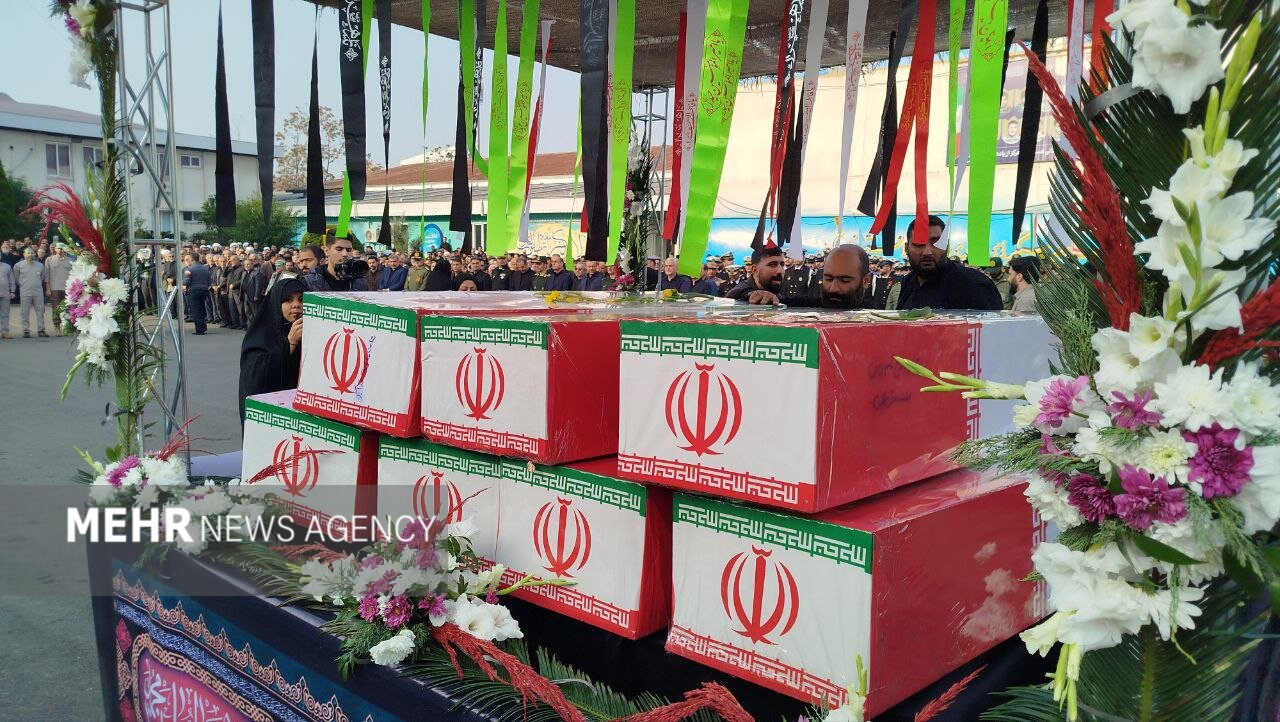 مراسم تشییع پیکر ۷ شهید گمنام در رشت آغاز شد