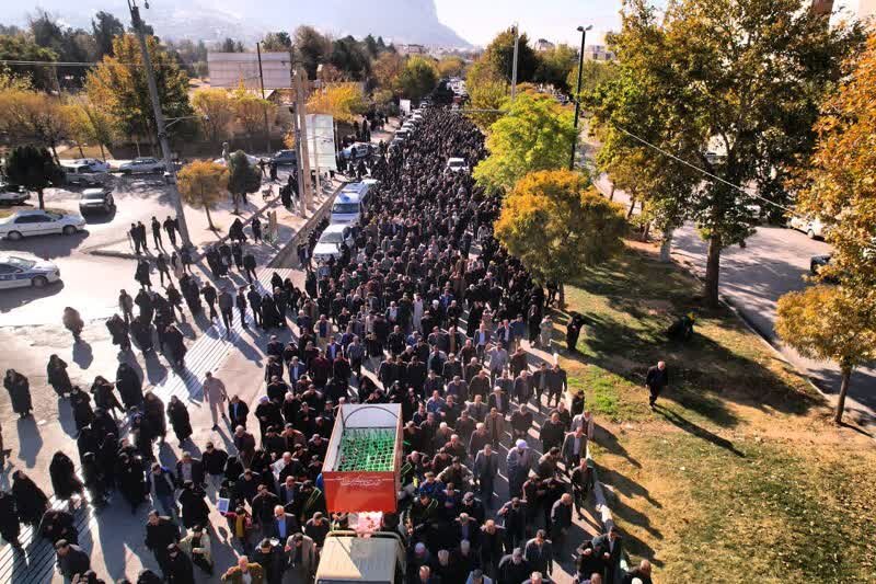تشییع پیکر شهدای گمنام در خرم‌آباد