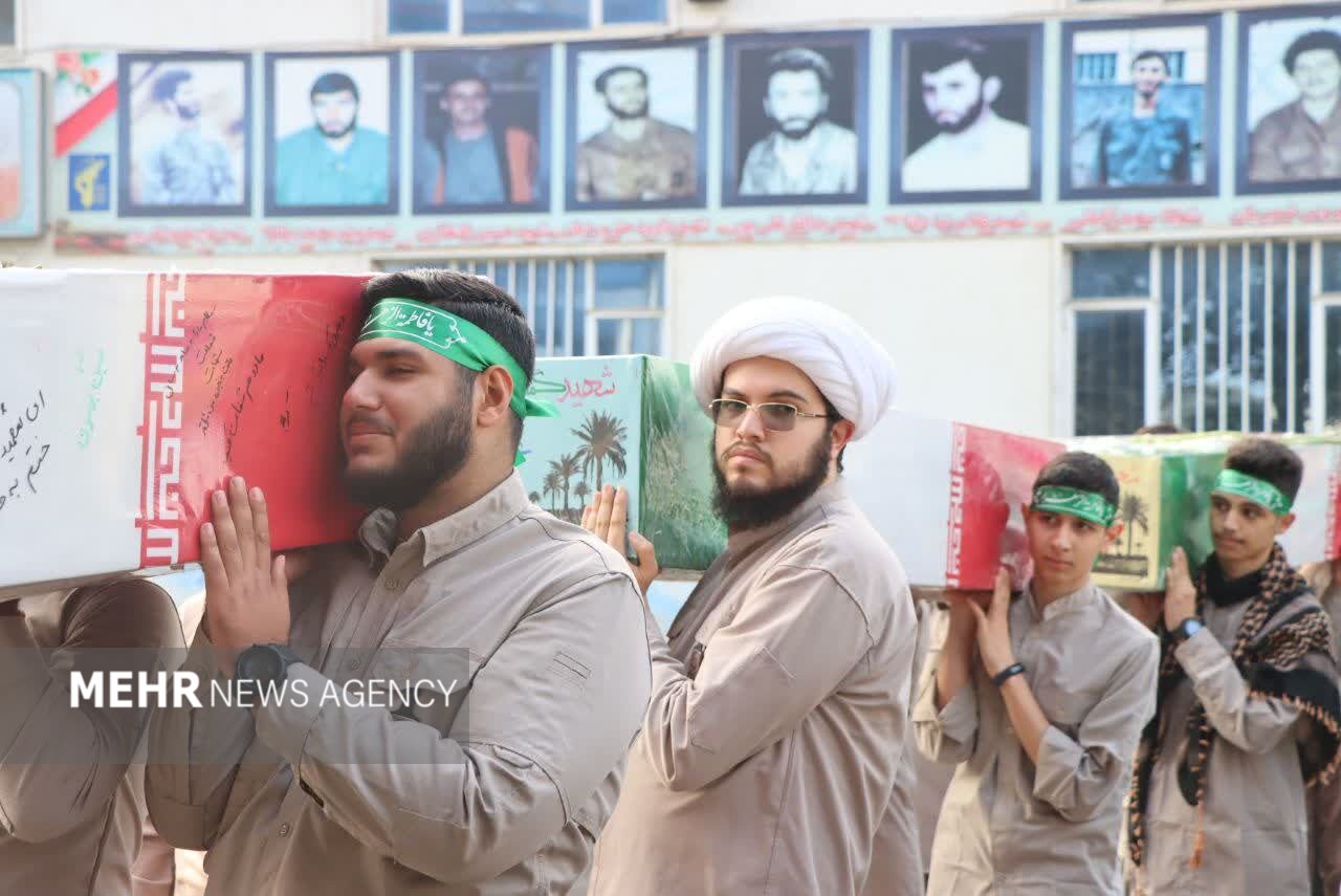 روایتی از فاطمیه شهدایی در دیار میرزا؛ هفت ستاره که شهر را روشن کردند روایتی از فاطمیه شهدایی در دیار میرزا؛ هفت ستاره که شهر را روشن کردند