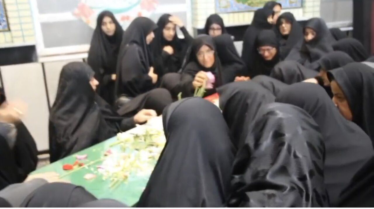 وداع و تشییع پیکر شهید والامقام گمنام در دامغان