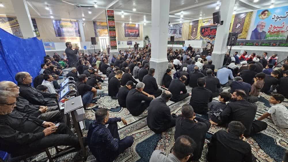 امام جمعه دیر: دشمن با هجمه به حجاب  کانون خانواده را هدف گرفته است