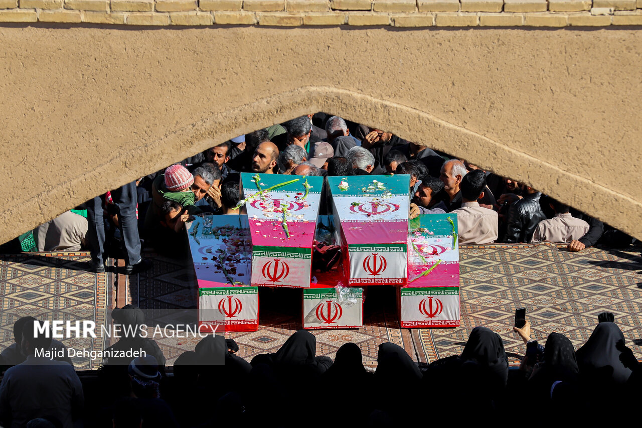 مراسم تشییع پیکر مطهر «شهدای خوشنام» در یزد