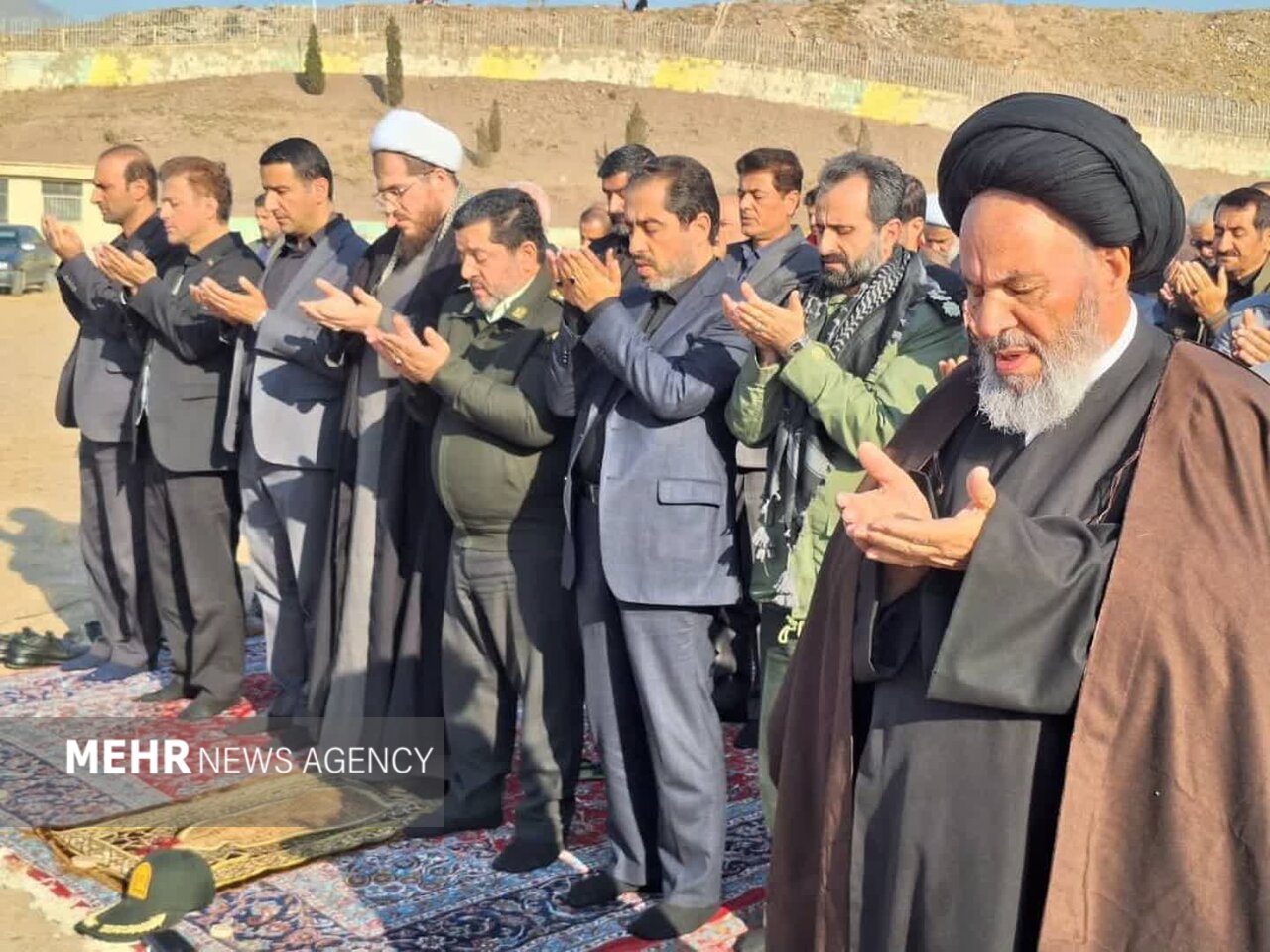 نماز باران در رودبار؛ هنگامی که دلها یکصدا رحمت میطلبند نماز باران در رودبار؛ هنگامی که دلها یکصدا رحمت میطلبند