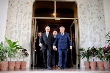 ایران–پاکستان تجارت کو 10 ارب ڈالر تک بڑھانا ضروری ہے، لاریجانی  